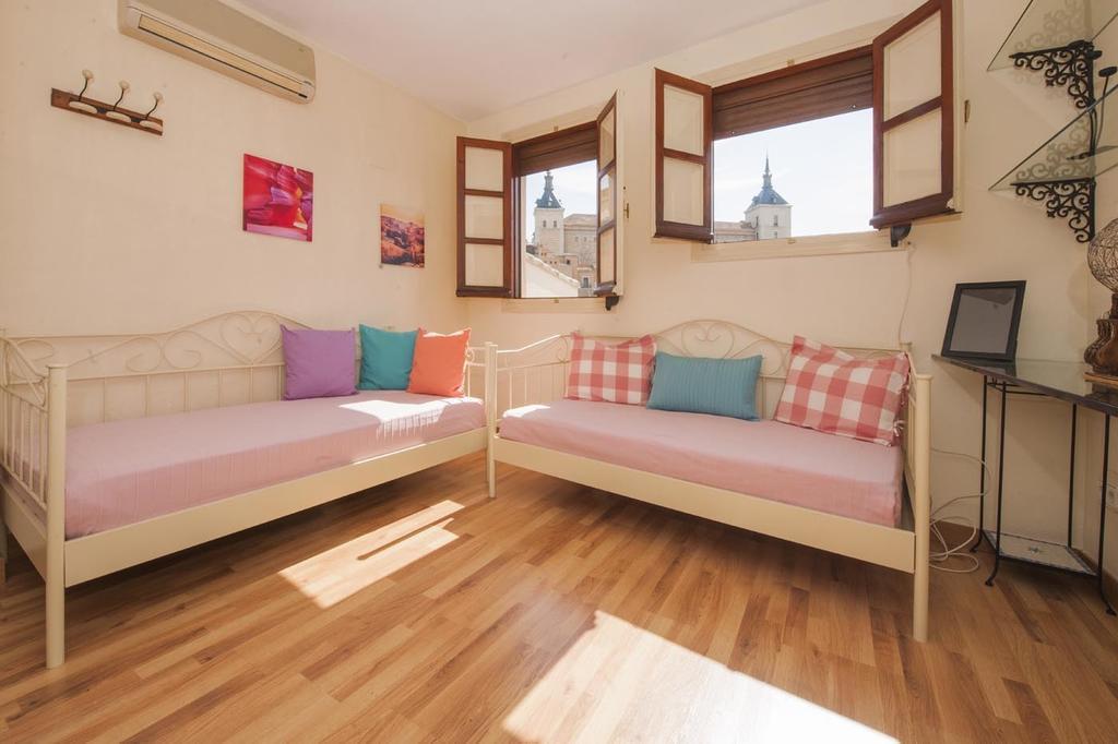 Atico-Terraza Imperial Apartment Toledo Cameră foto